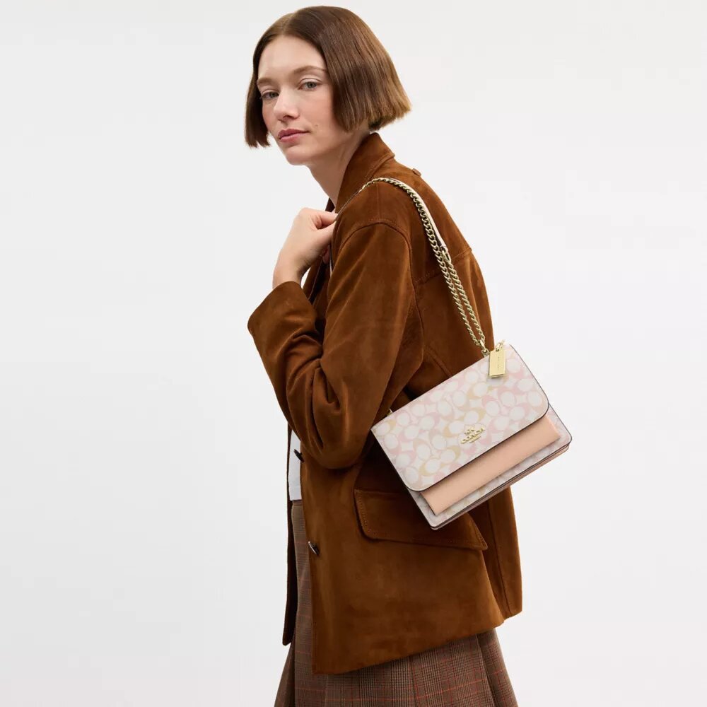 Sac bandoulière Klare en Signature Canvas