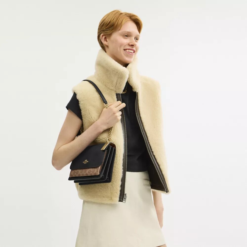 Sac bandoulière Klare en Signature Canvas