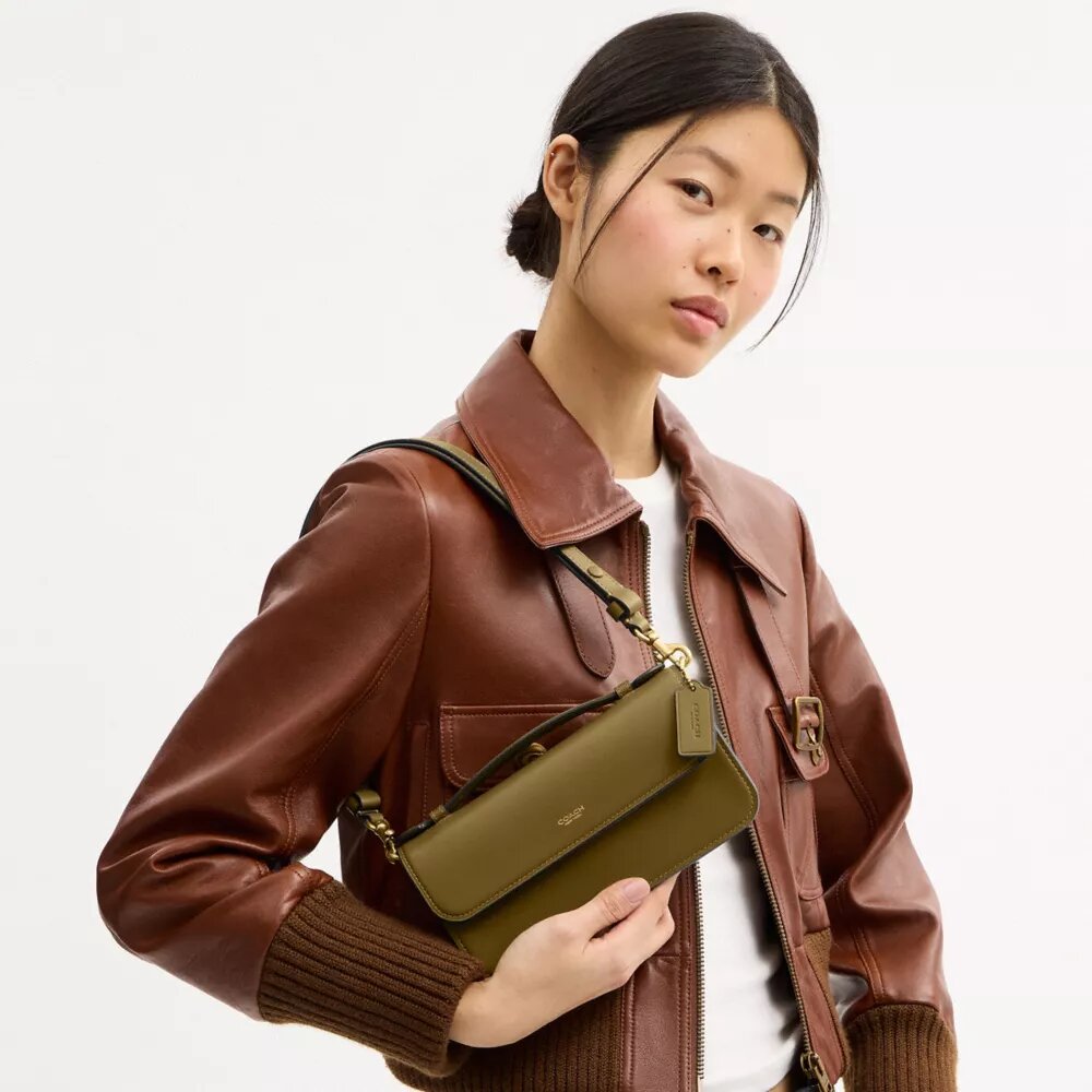 Sac à bandoulière à poignée supérieure Elora de New York