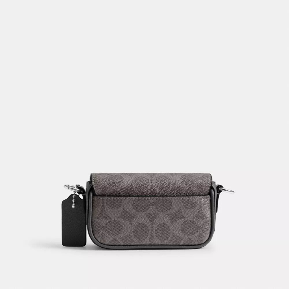 Sac bandoulière à rabat en Signature Canvas