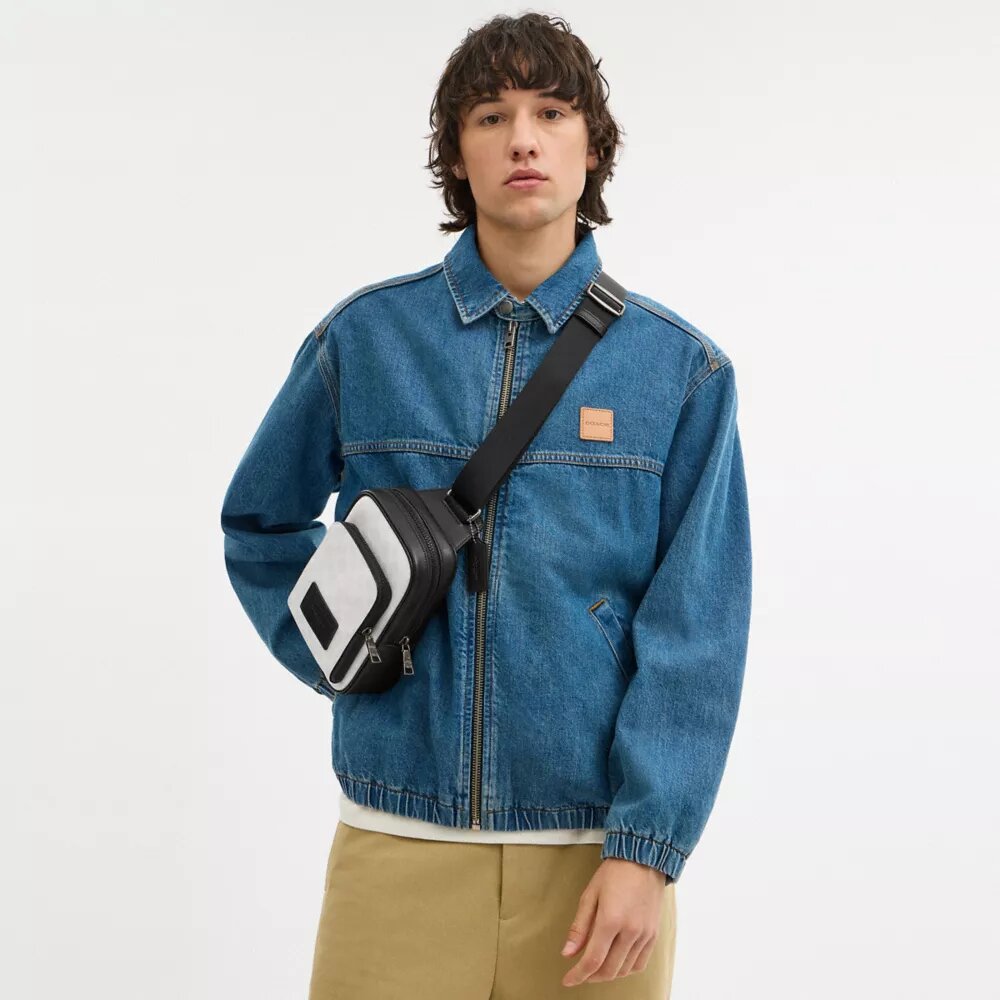 Sac à bandoulière Racer en Signature Canvas