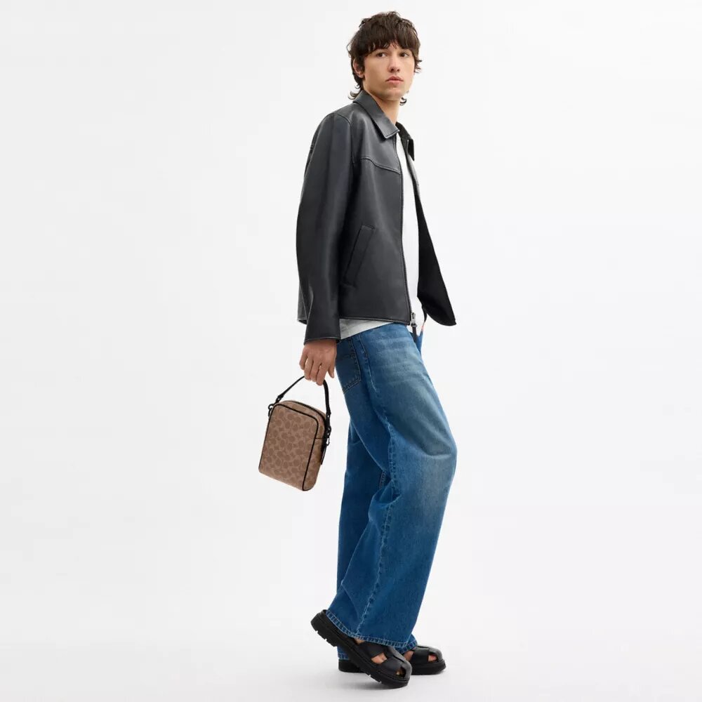 Sac bandoulière Tristan 14 en Signature Canvas