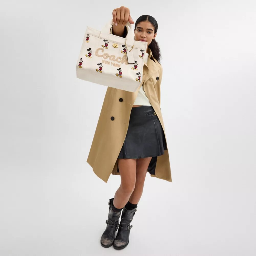 Sac cabas Disney X Coach Cargo 26 avec Mickey Mouse en toile de Coton régénératif