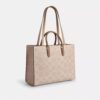 Sac cabas Maggie en Signature Canvas
