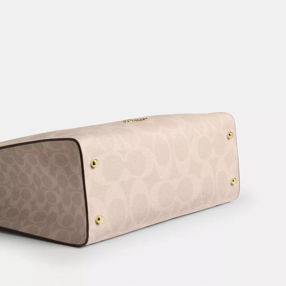 Sac cabas Maggie en Signature Canvas