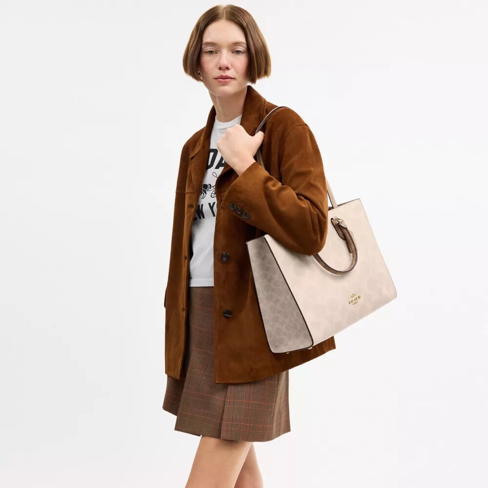Sac cabas Maggie en Signature Canvas