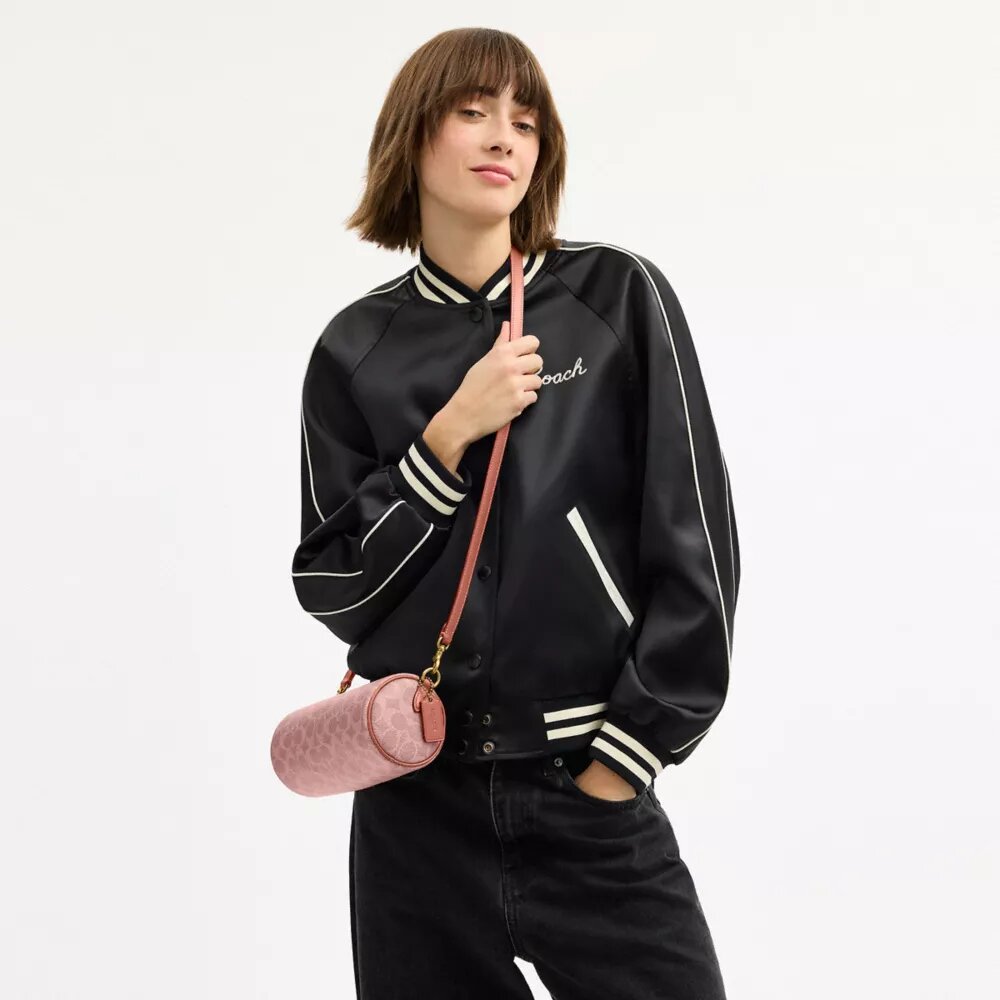 Sac cylindrique en Signature Canvas