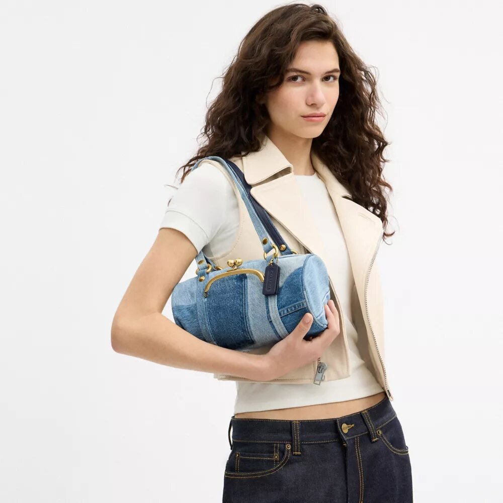 Sac cylindrique Kisslock 28 en denim recyclé