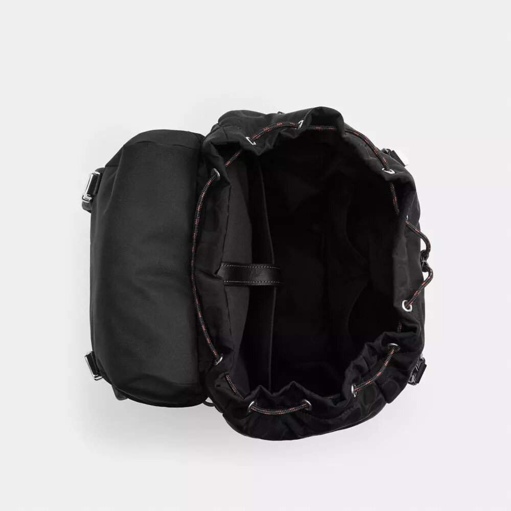 Sac à dos Logan en Nylon emblématique avec Charms