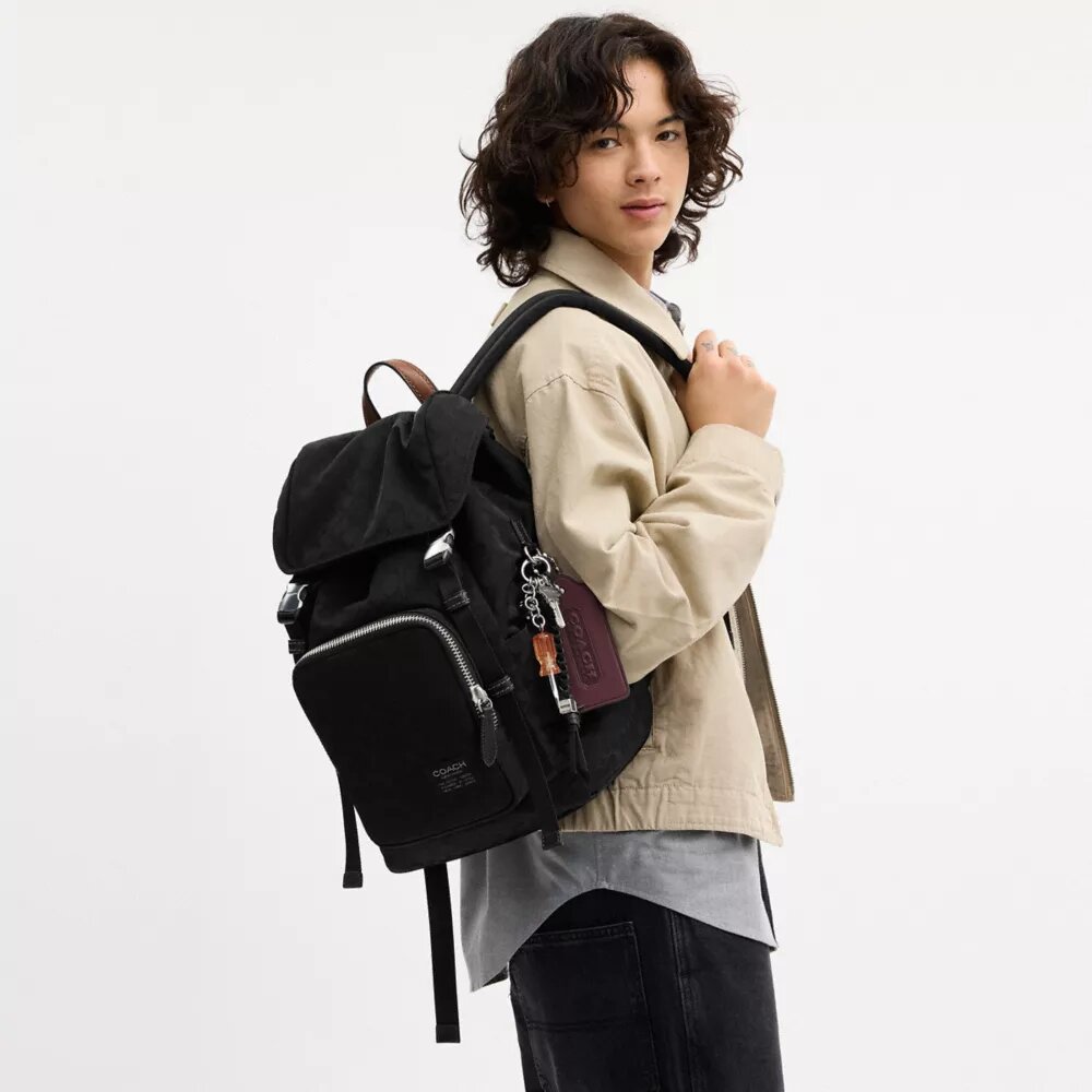 Sac à dos Logan en Nylon emblématique avec Charms