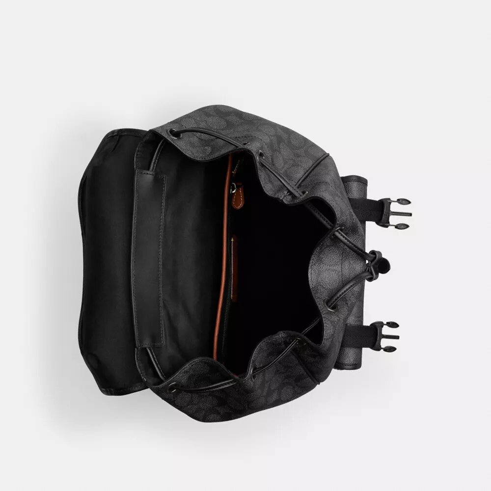 Sac à dos à rabat League en Signature Canvas