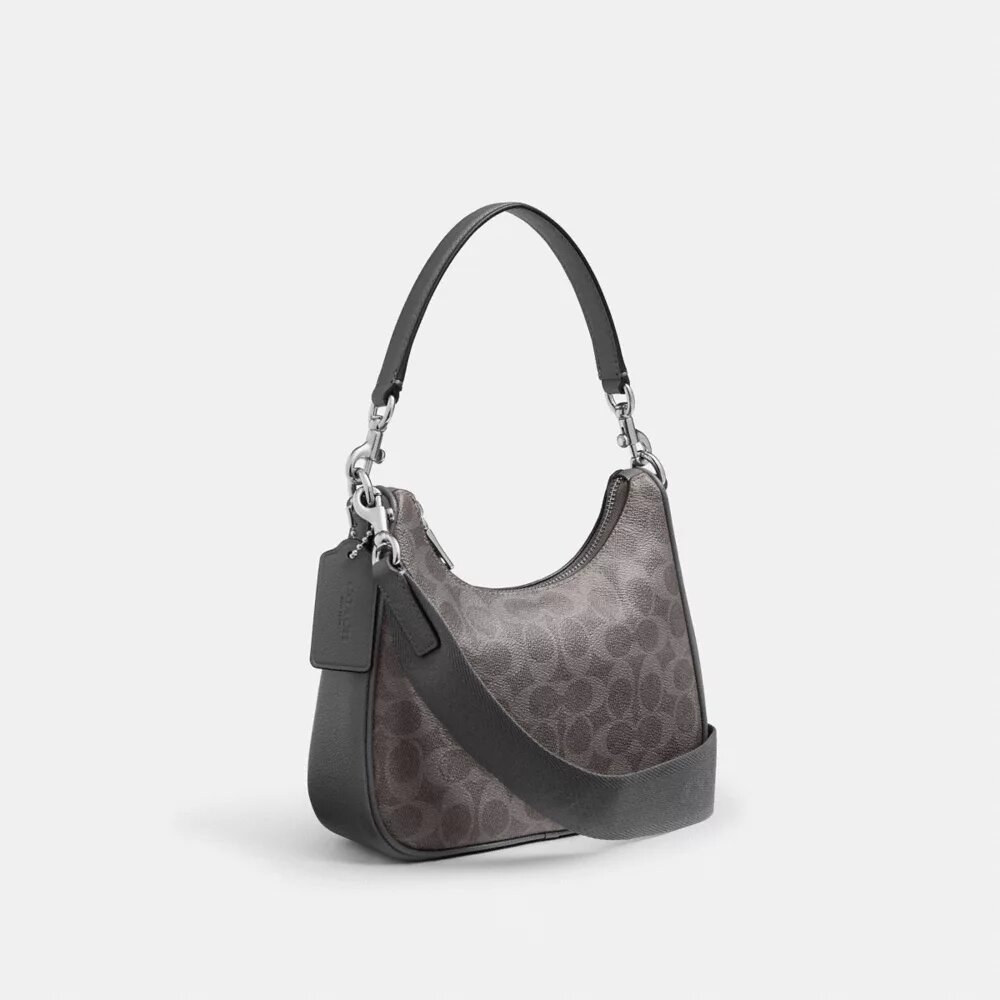 Sac hobo Nolan en Signature Canvas