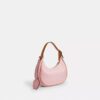 Sac porté épaule Emily en Signature Canvas avec Charms