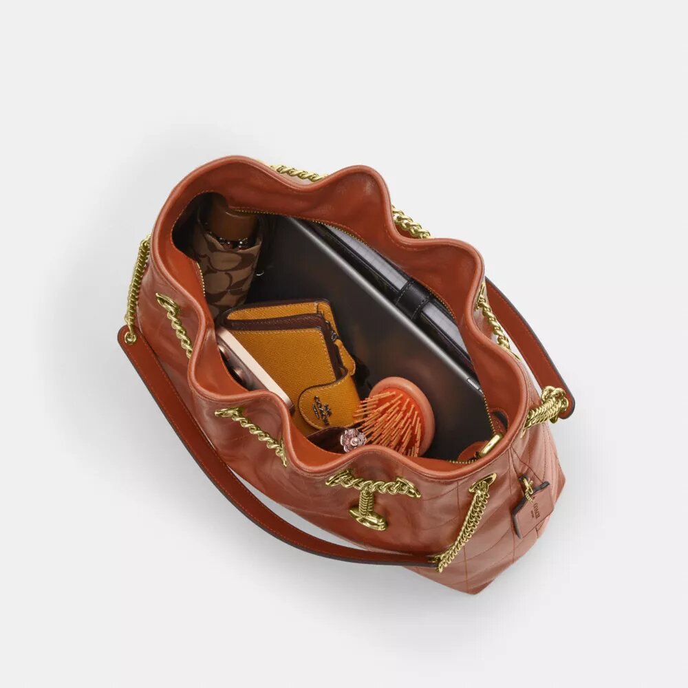 Sac porté épaule Evelyn matelassé avec breloque