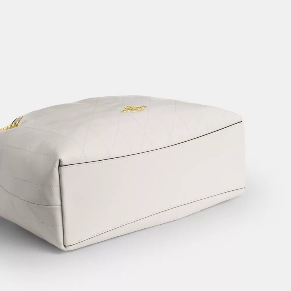 Sac porté épaule Evelyn matelassé avec breloque