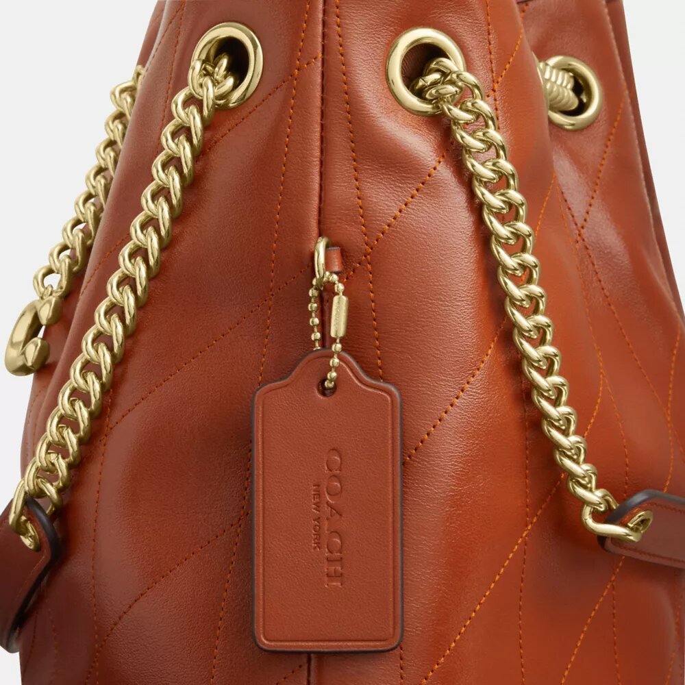 Sac porté épaule Evelyn matelassé avec breloque