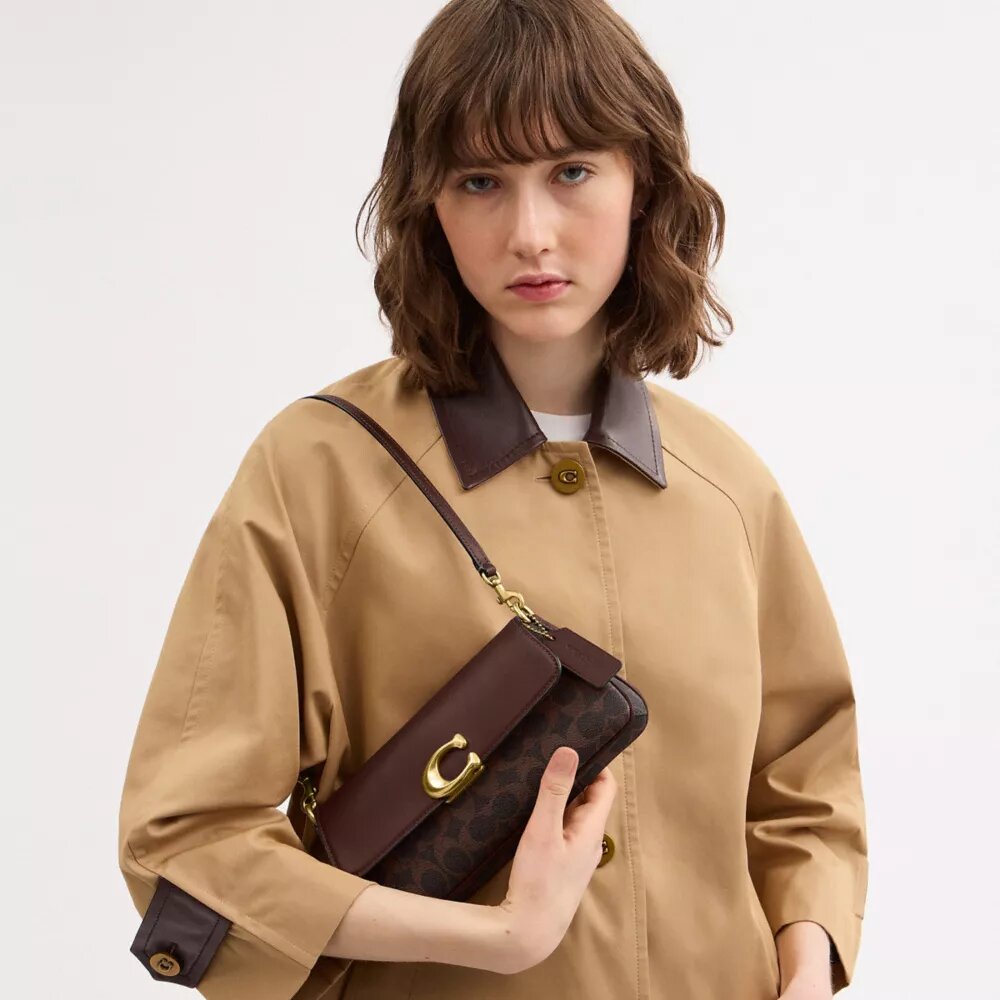Sac porté épaule Jet en Signature Canvas