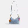 Sac porté épaule Laurel en denim « Loved » avec Charms