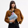 Sac porté épaule Laurel en denim « Loved » avec Charms