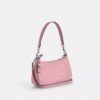 Sac porté épaule Teri en cuir signature avec breloque en forme de cœur