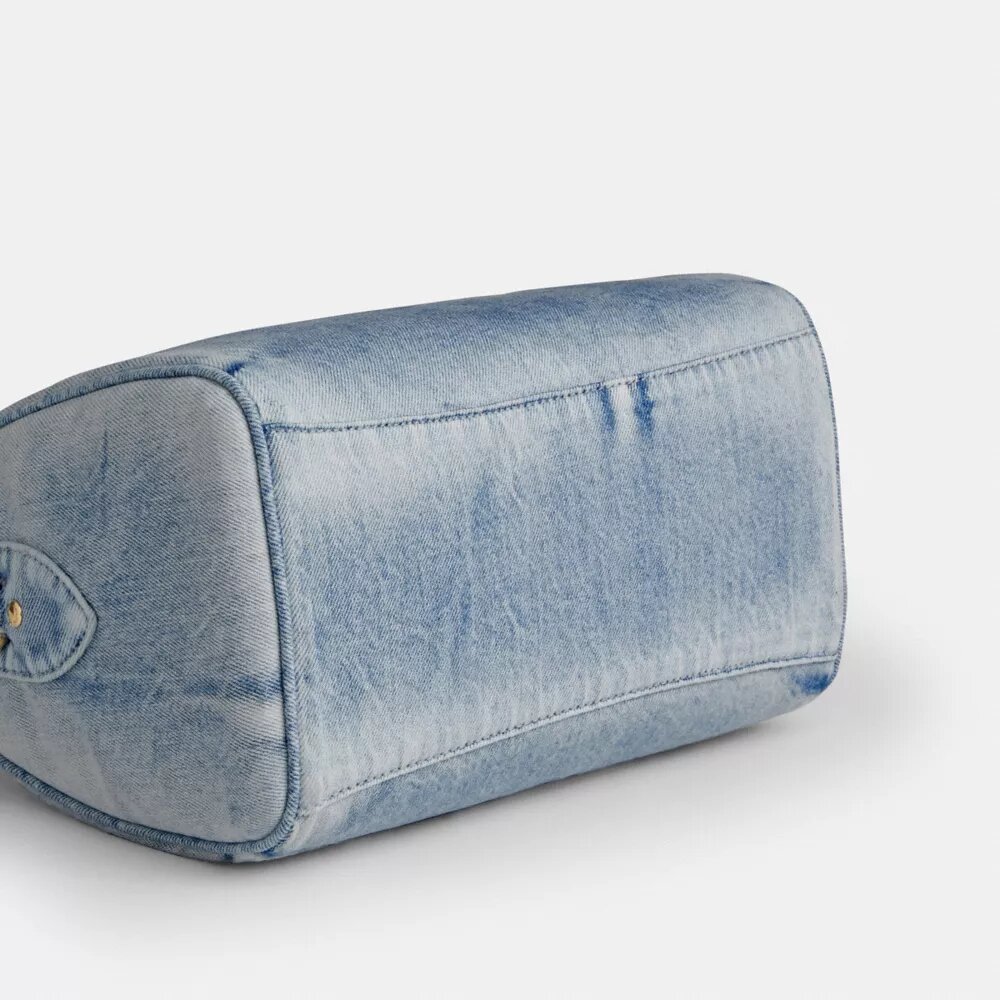 Sac Rowan en denim « Loved » avec Charms