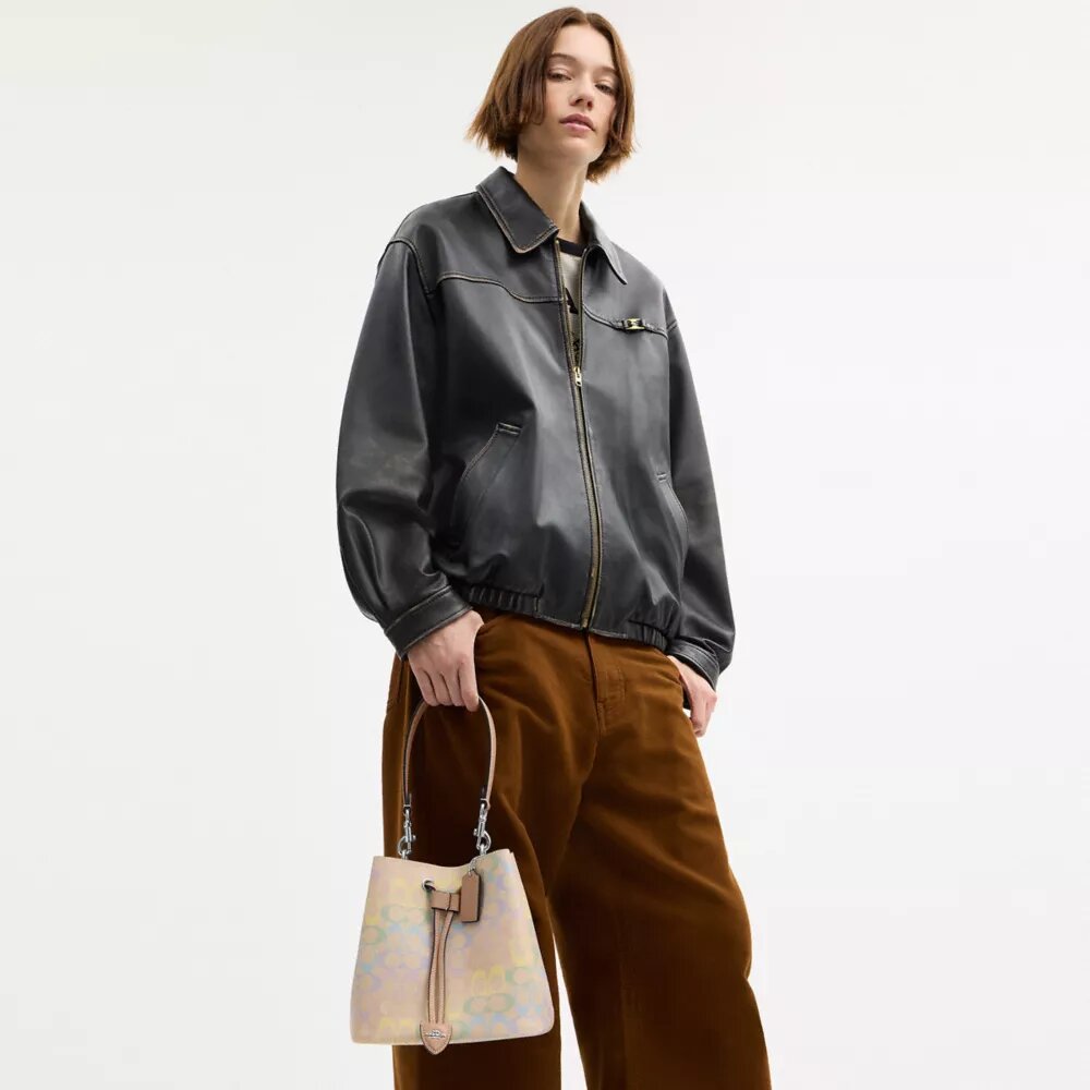 Sac seau Rowan en Signature Canvas