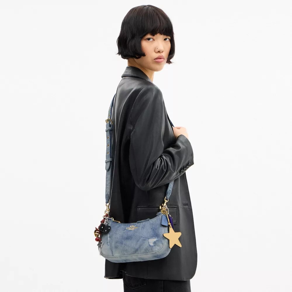 Sacs porté épaule Teri en denim « Loved » avec Charms